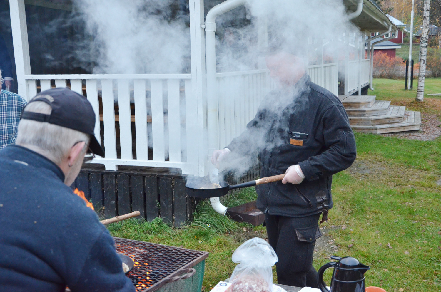 Röste.nu – Röstebilder – Kulturdag i Dönjegården med föreläsning om Röstemord och kolbullespremiär 2017