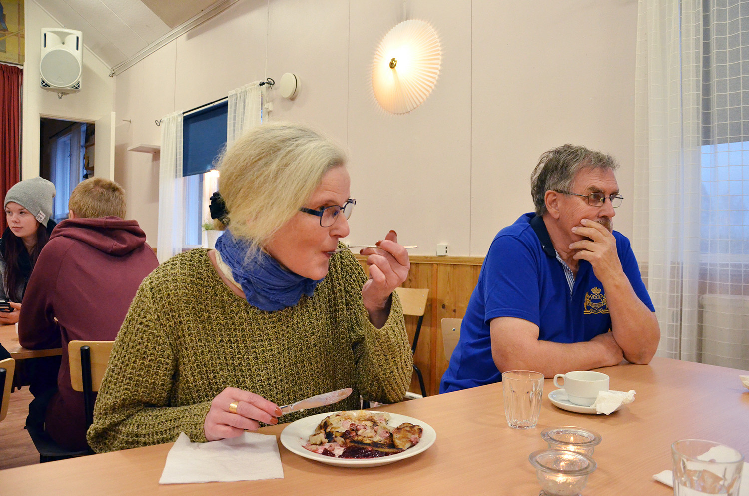 Röste.nu – Röstebilder – Kulturdag i Dönjegården med föreläsning om Röstemord och kolbullespremiär 2017