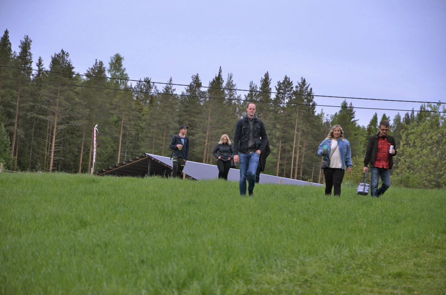 Röste.nu – Röstebilder – Logdans i Farmorsladan 2017