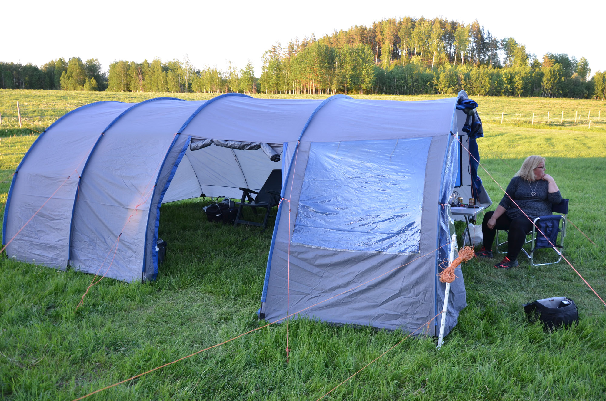 Röste.nu – Röstebilder – Logdans i Farmorsladan 2018