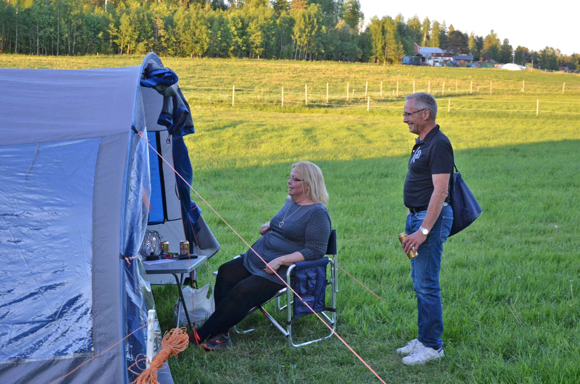 Röste.nu – Röstebilder – Logdans i Farmorsladan 2018