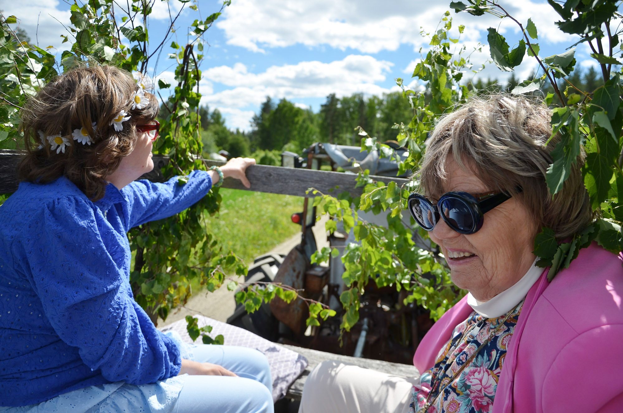 Röste.nu – Röstebilder – Midsommarfirande vid Dönjegården 2024