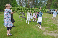 Röste.nu – Röstebilder – Midsommarfirande vid Dönjegården 2025