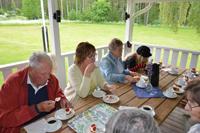 Röste.nu – Röstebilder – Midsommarfirande vid Dönjegården 2025