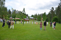 Röste.nu – Röstebilder – Midsommarfirande vid Dönjegården 2025