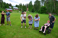 Röste.nu – Röstebilder – Midsommarfirande vid Dönjegården 2026