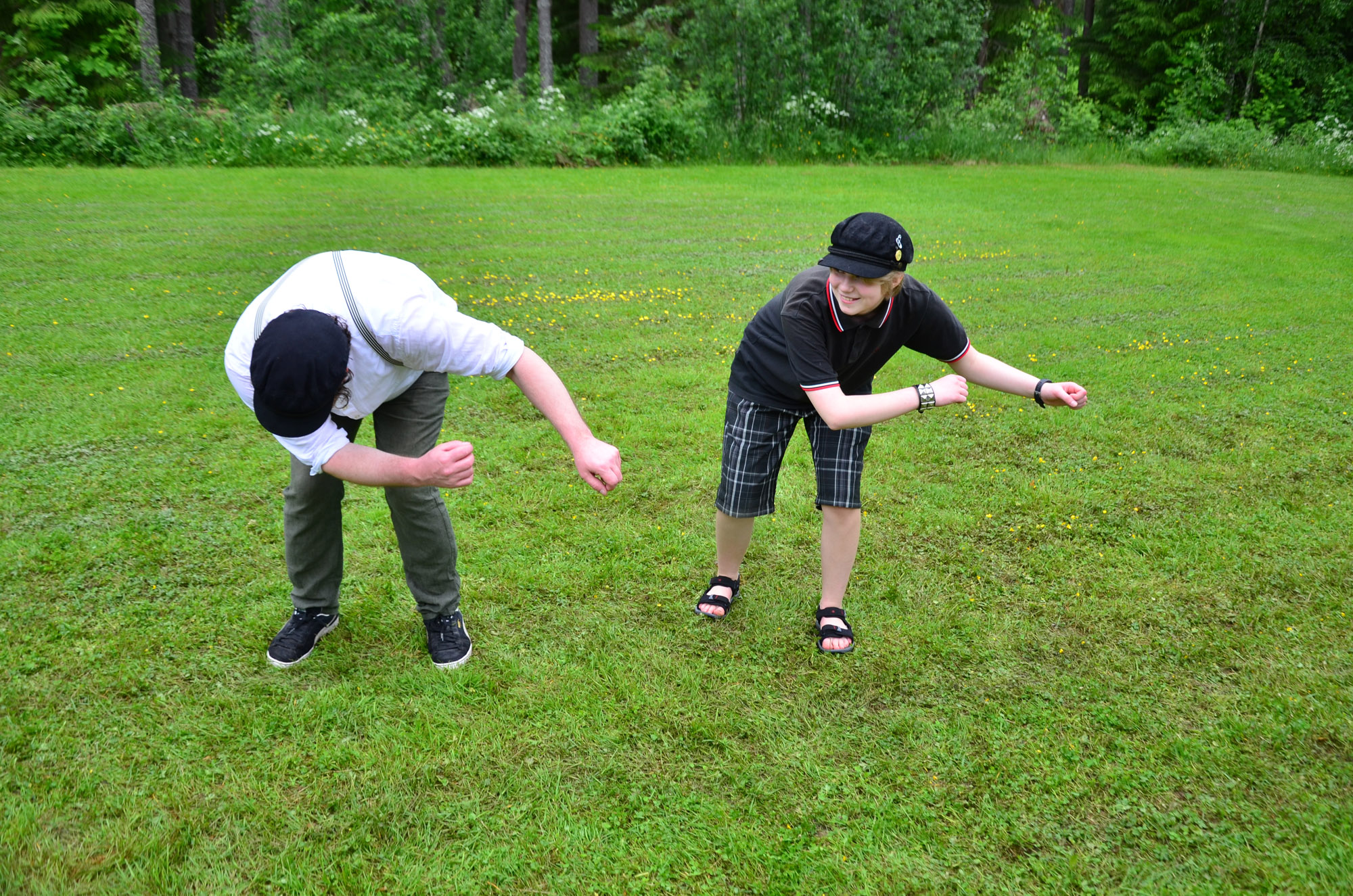 Röste.nu – Röstebilder – Midsommarfirande vid Dönjegården 2026