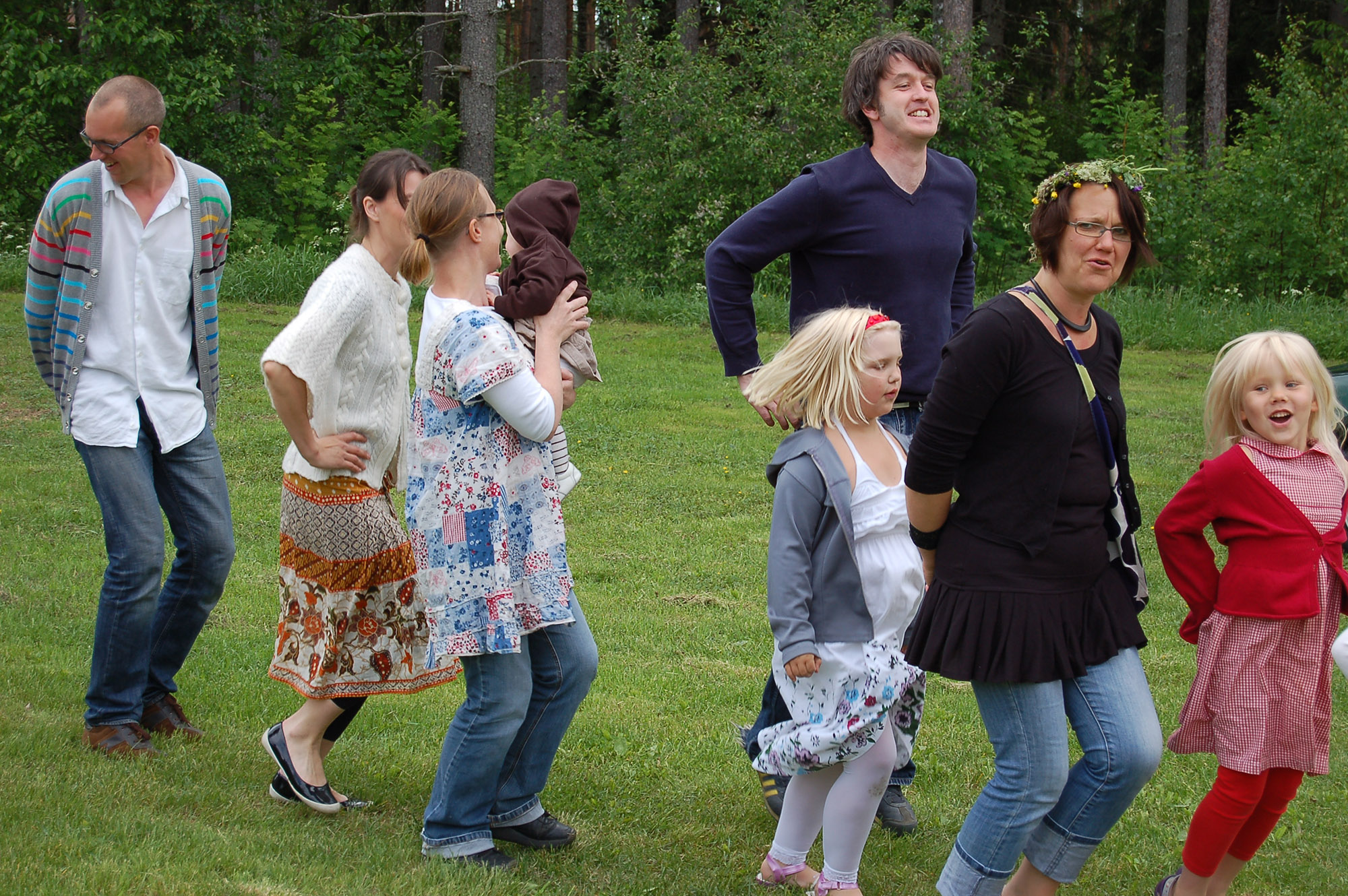 Röste.nu – Röstebilder – Midsommar vid Dönjegården 2009
