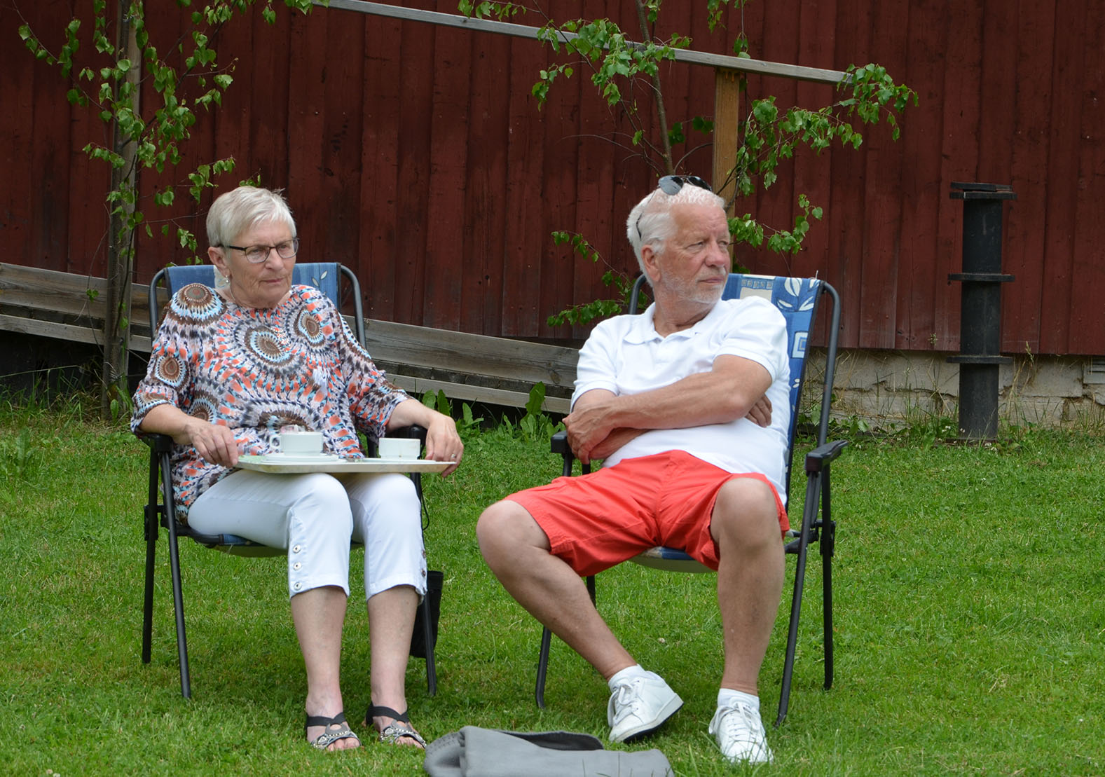 Röste.nu – Röstebilder – Midsommarfirande vid Dönjegården 2016
