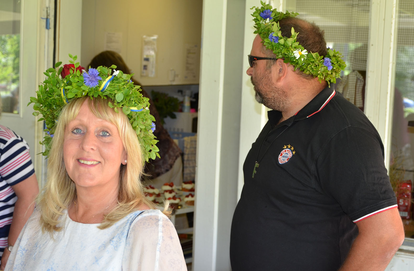 Röste.nu – Röstebilder – Midsommarfirande vid Dönjegården 2016
