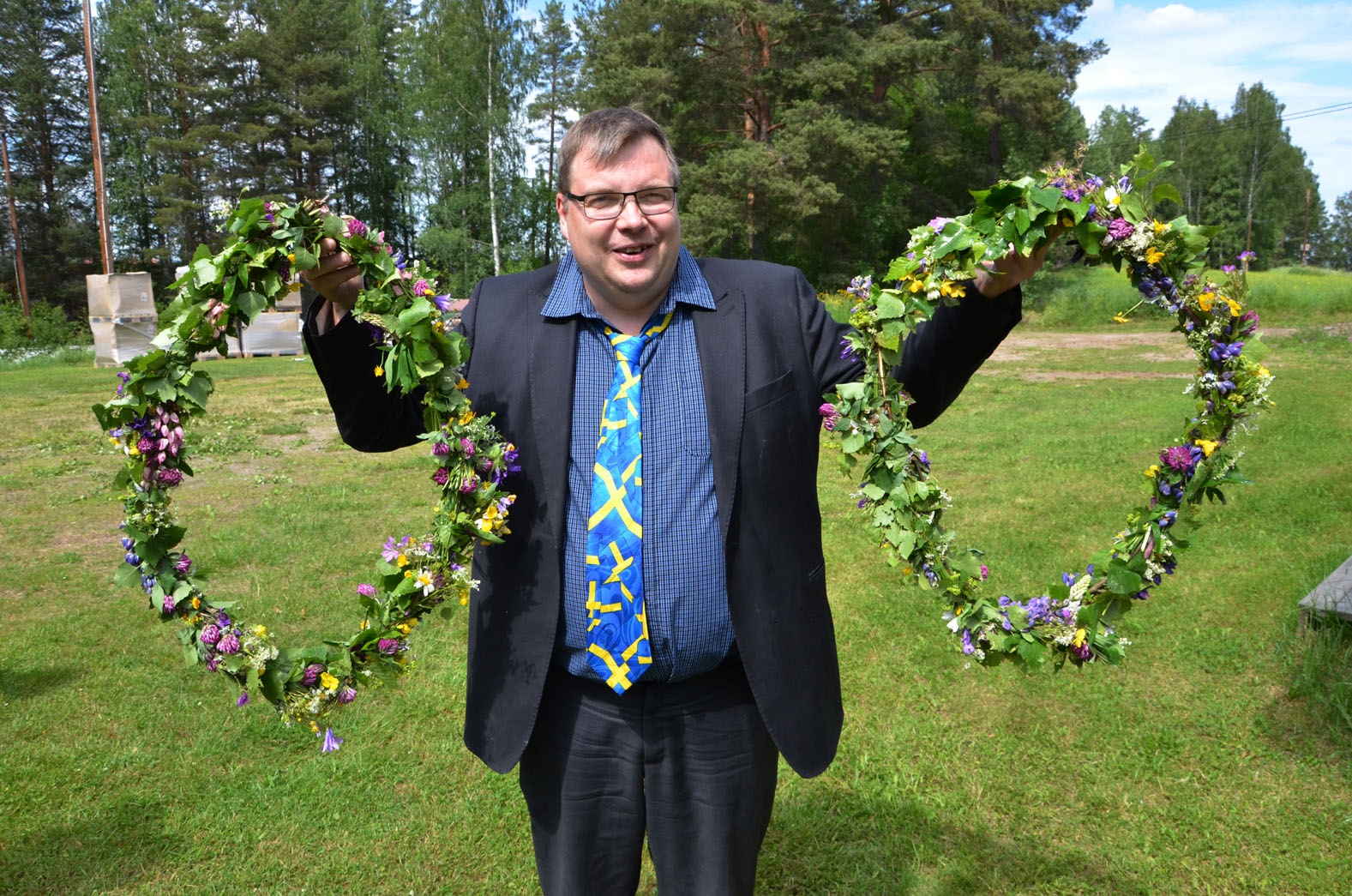 Röste.nu – Röstebilder – Midsommarfirande vid Dönjegården 2016