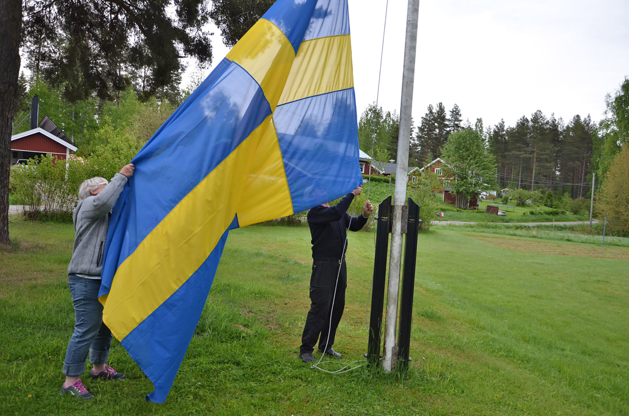 Röste.nu – Röstebilder – Nationaldagsfirande vid Dönjegården 2017