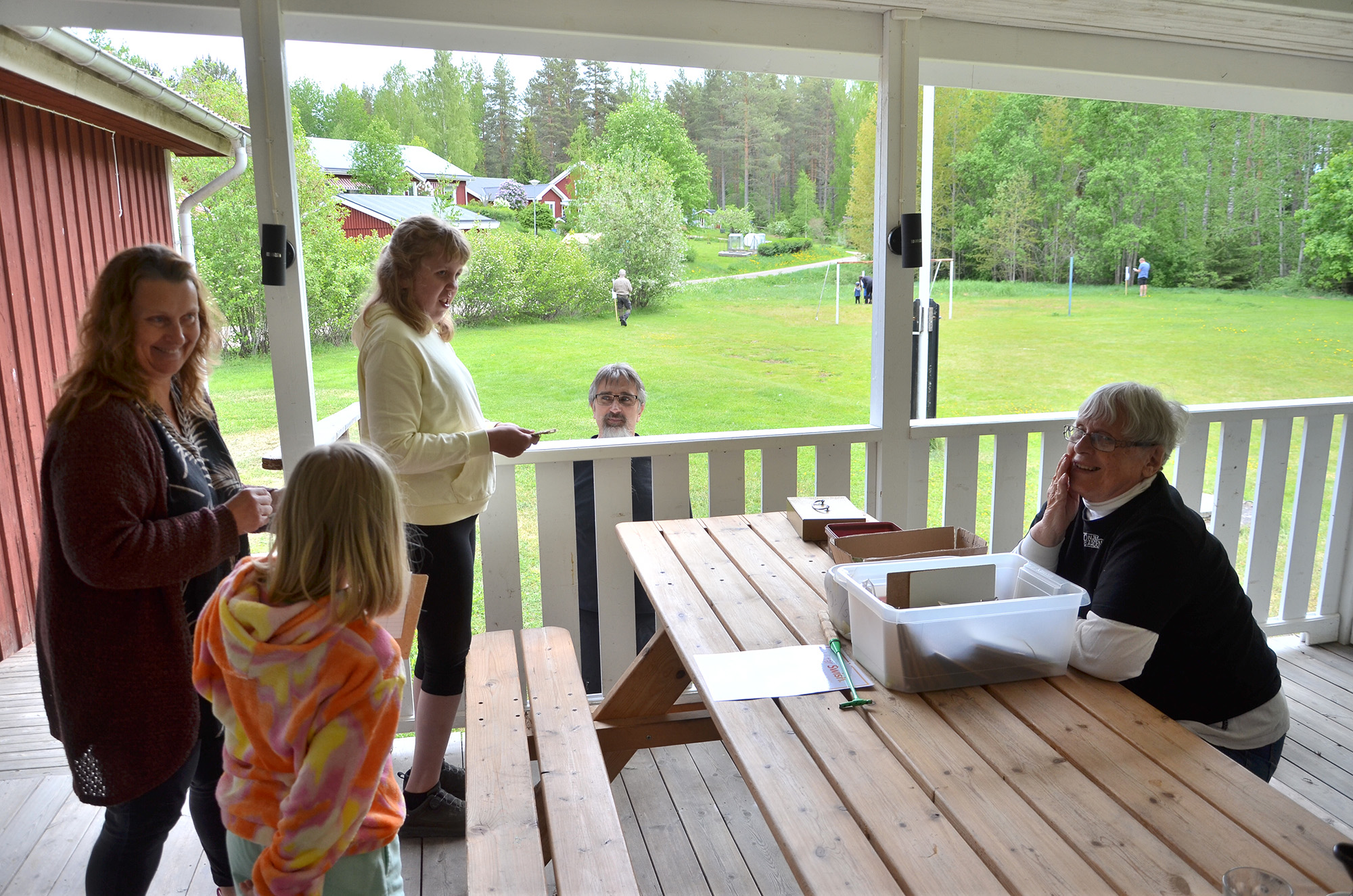 Röste.nu – Röstebilder – Nationaldagsfirande vid Dönjegården 2023