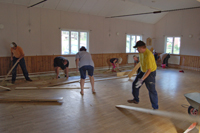 Röste.nu – Röstebilder – Så fick Dönjegården nytt golv 2010