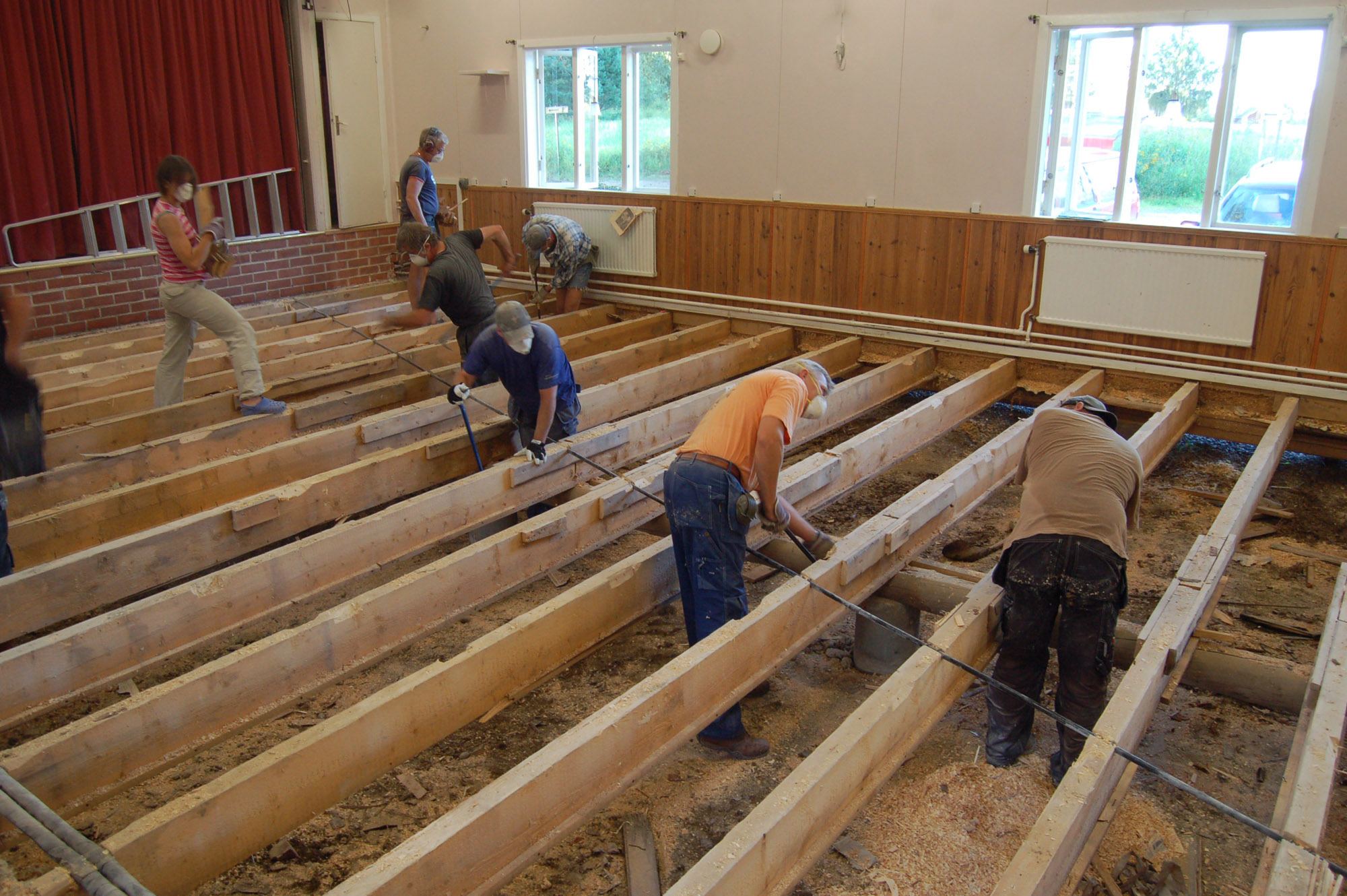 Röste.nu – Röstebilder – Så fick Dönjegården nytt golv 2010