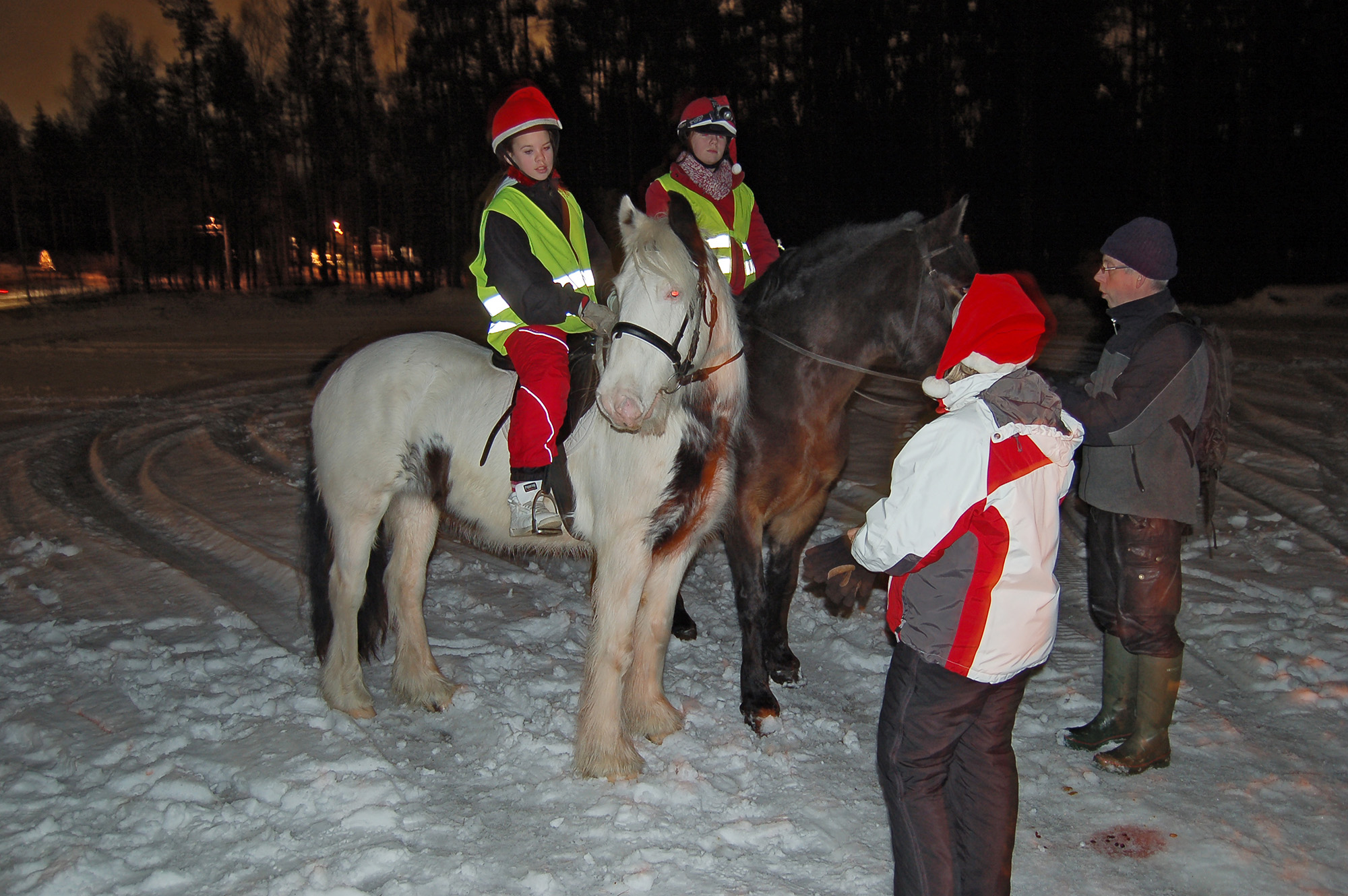 Röste.nu – Röstebilder – Tomtekväll vid Dönjegården 2008