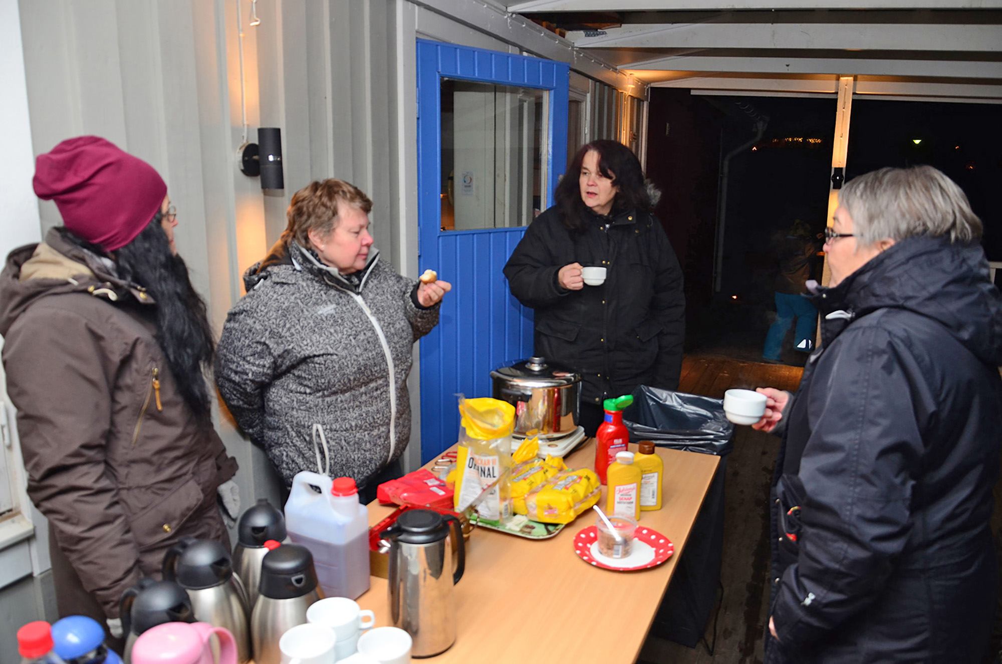 Röste.nu – Röstebilder – Tomtekväll med kändisbesök 2015