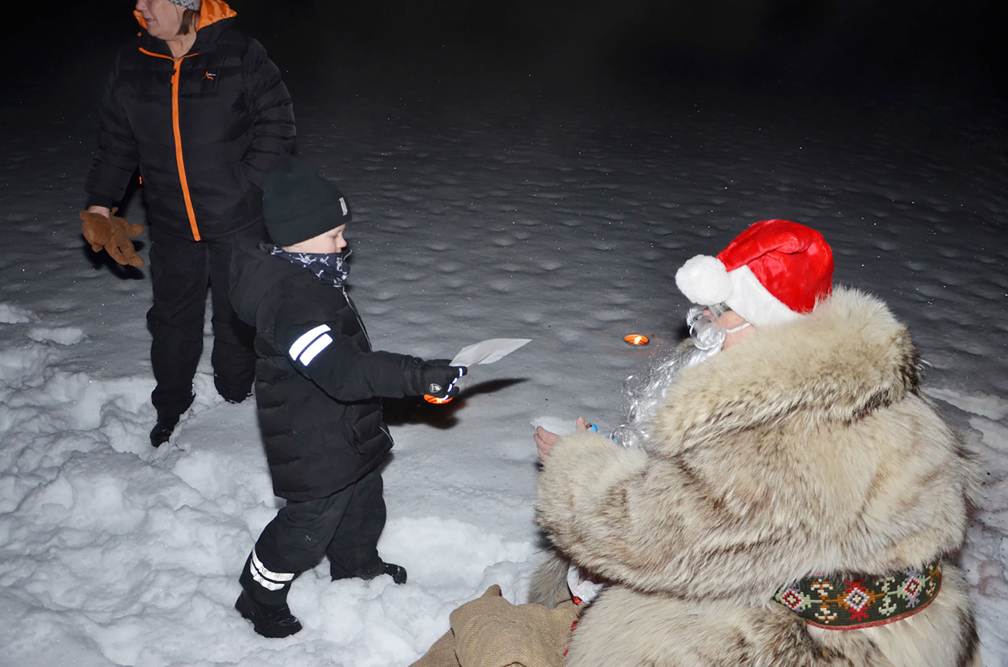 Röste.nu – Röstebilder – Tomtekväll vid Dönjegården 2017