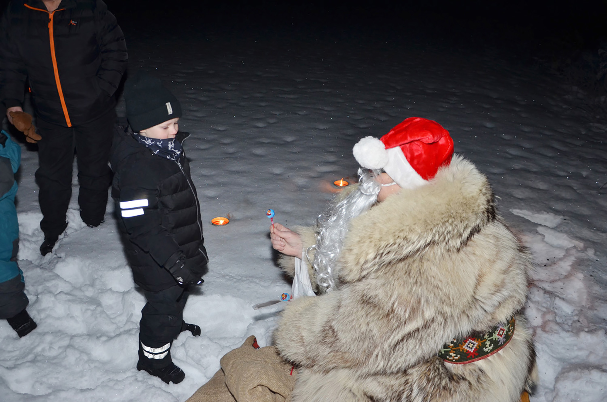 Röste.nu – Röstebilder – Tomtekväll vid Dönjegården 2017
