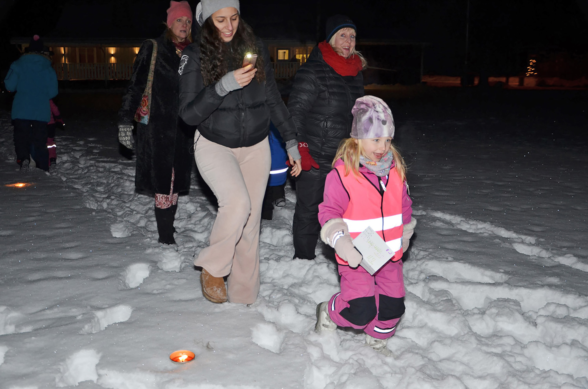 Röste.nu – Röstebilder – Tomtekväll vid Dönjegården 2017