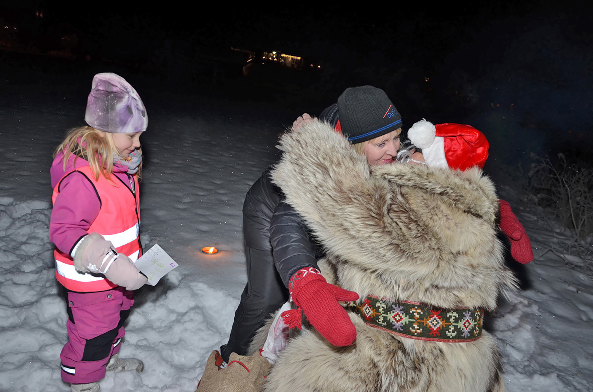 Röste.nu – Röstebilder – Tomtekväll vid Dönjegården 2017