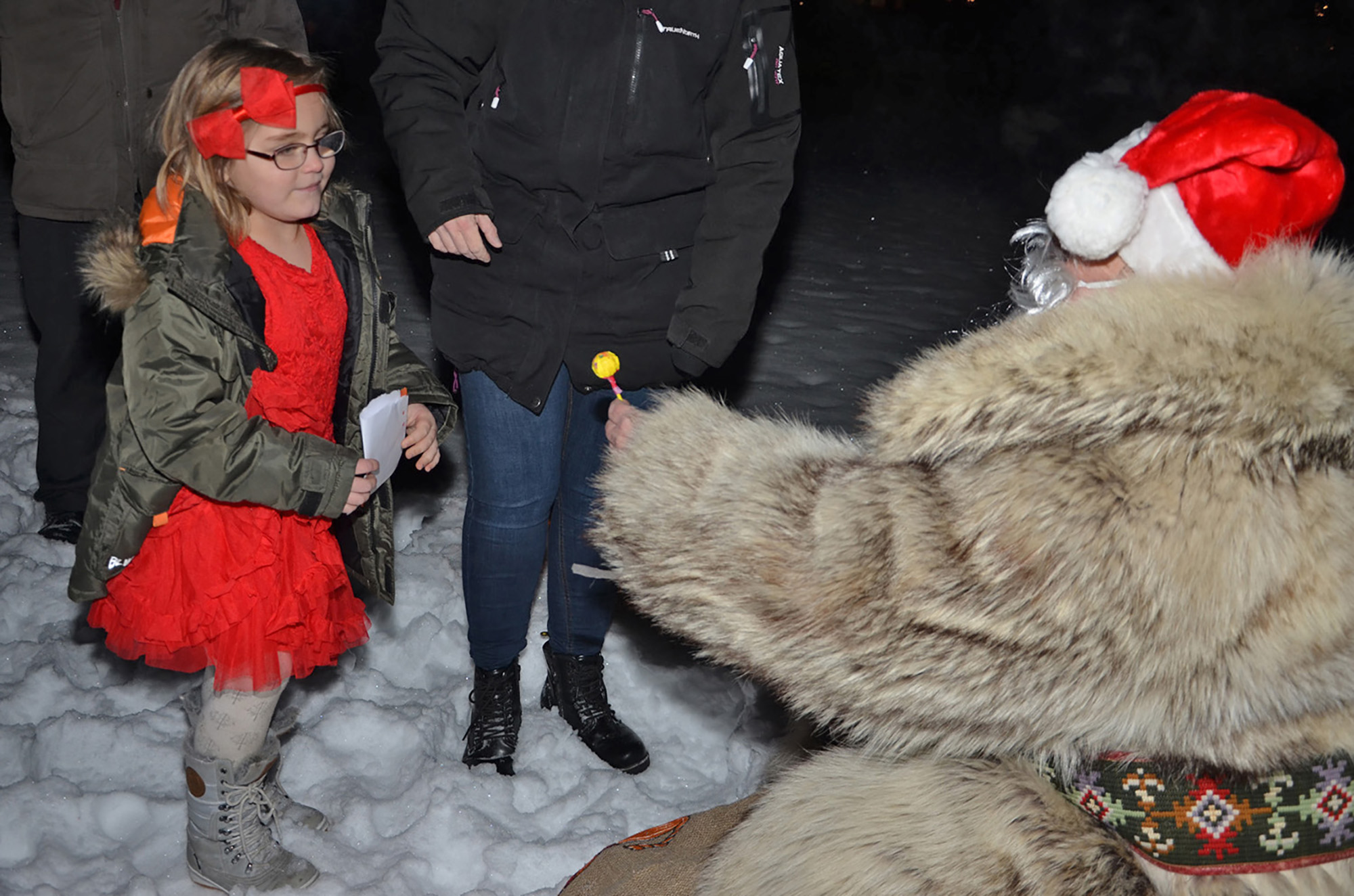 Röste.nu – Röstebilder – Tomtekväll vid Dönjegården 2017