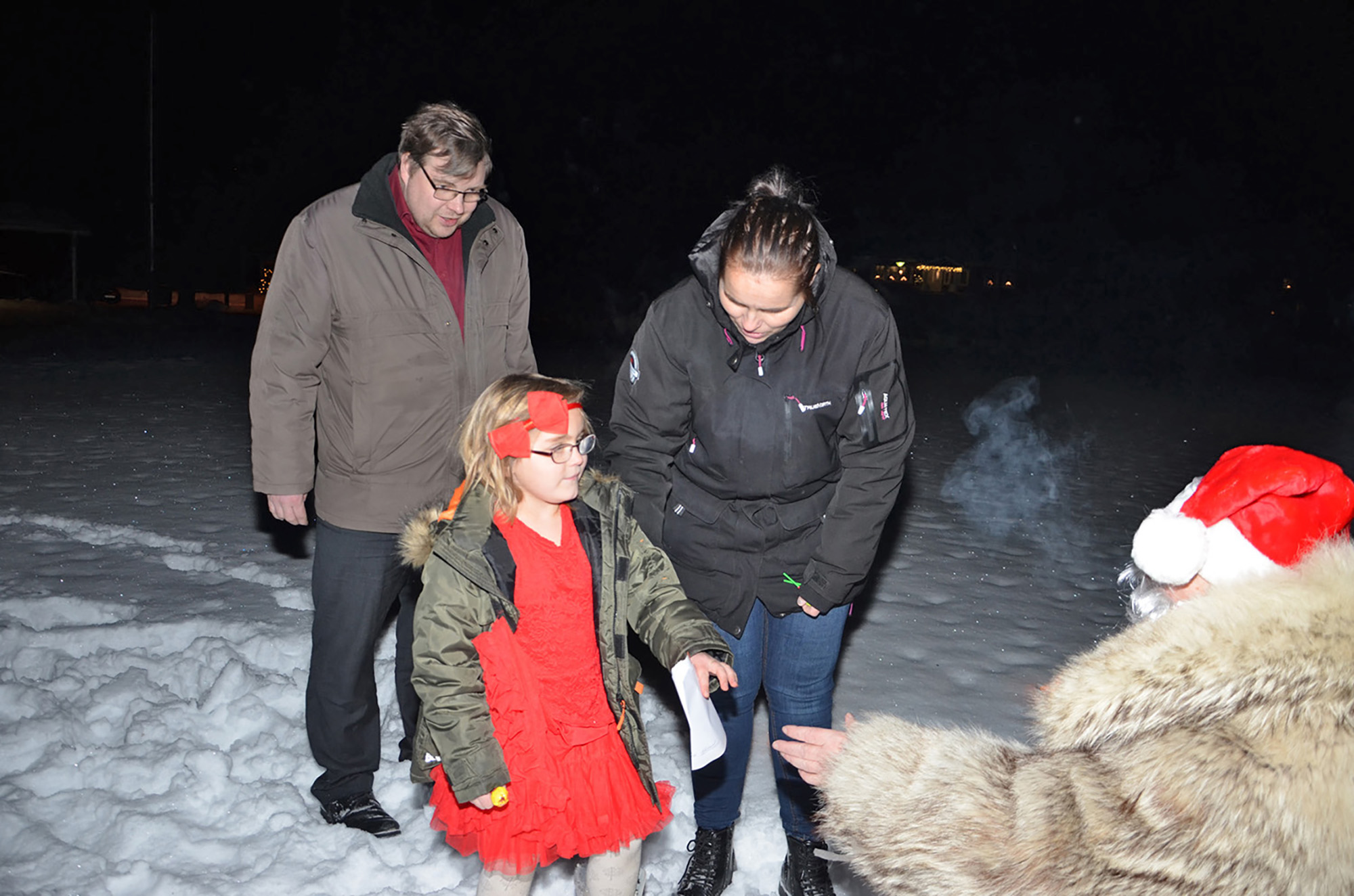 Röste.nu – Röstebilder – Tomtekväll vid Dönjegården 2017