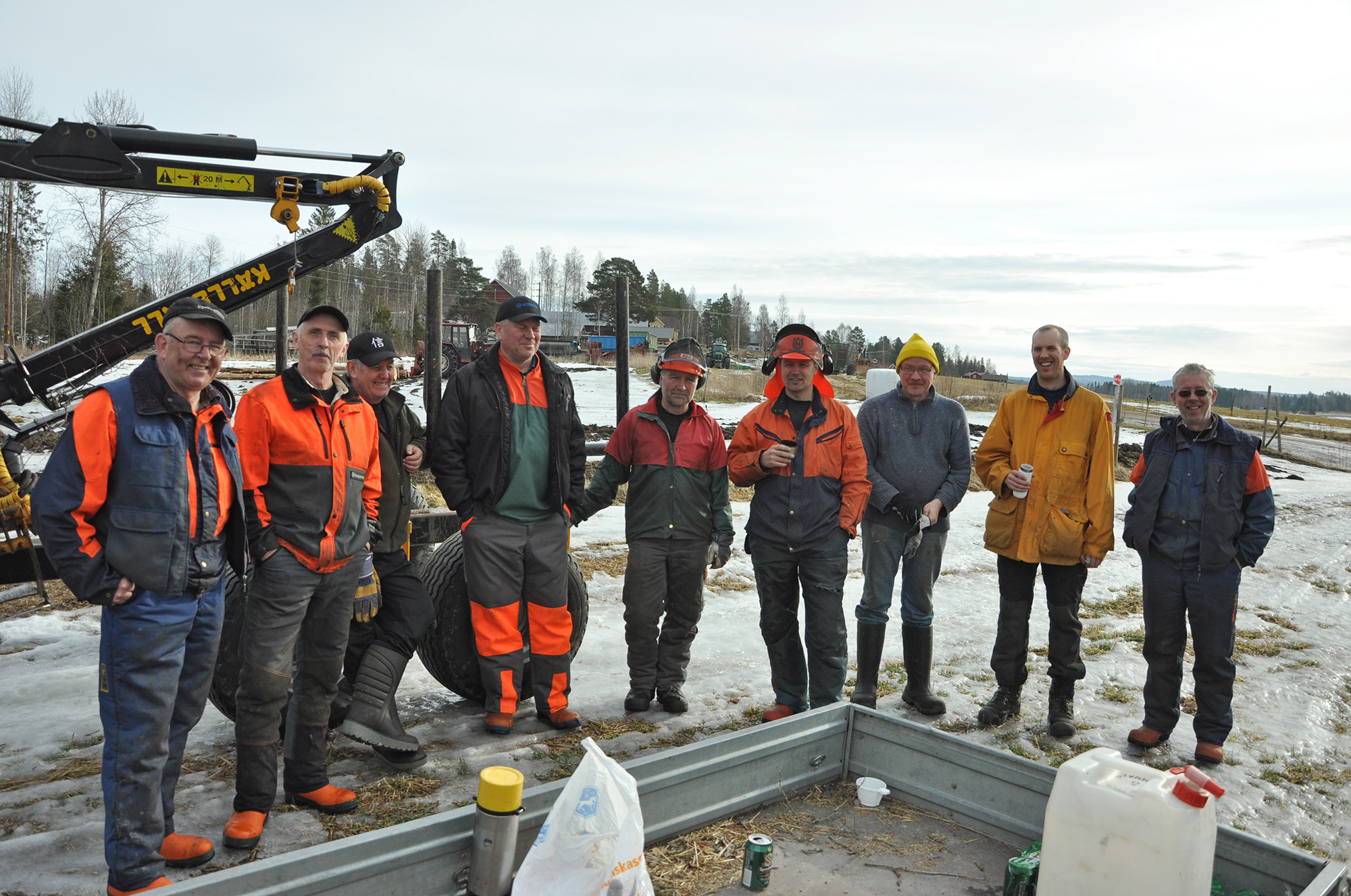 Röste.nu – Röstebilder – Uppröjning på Kalvberget efter stormen Dagmar 2011