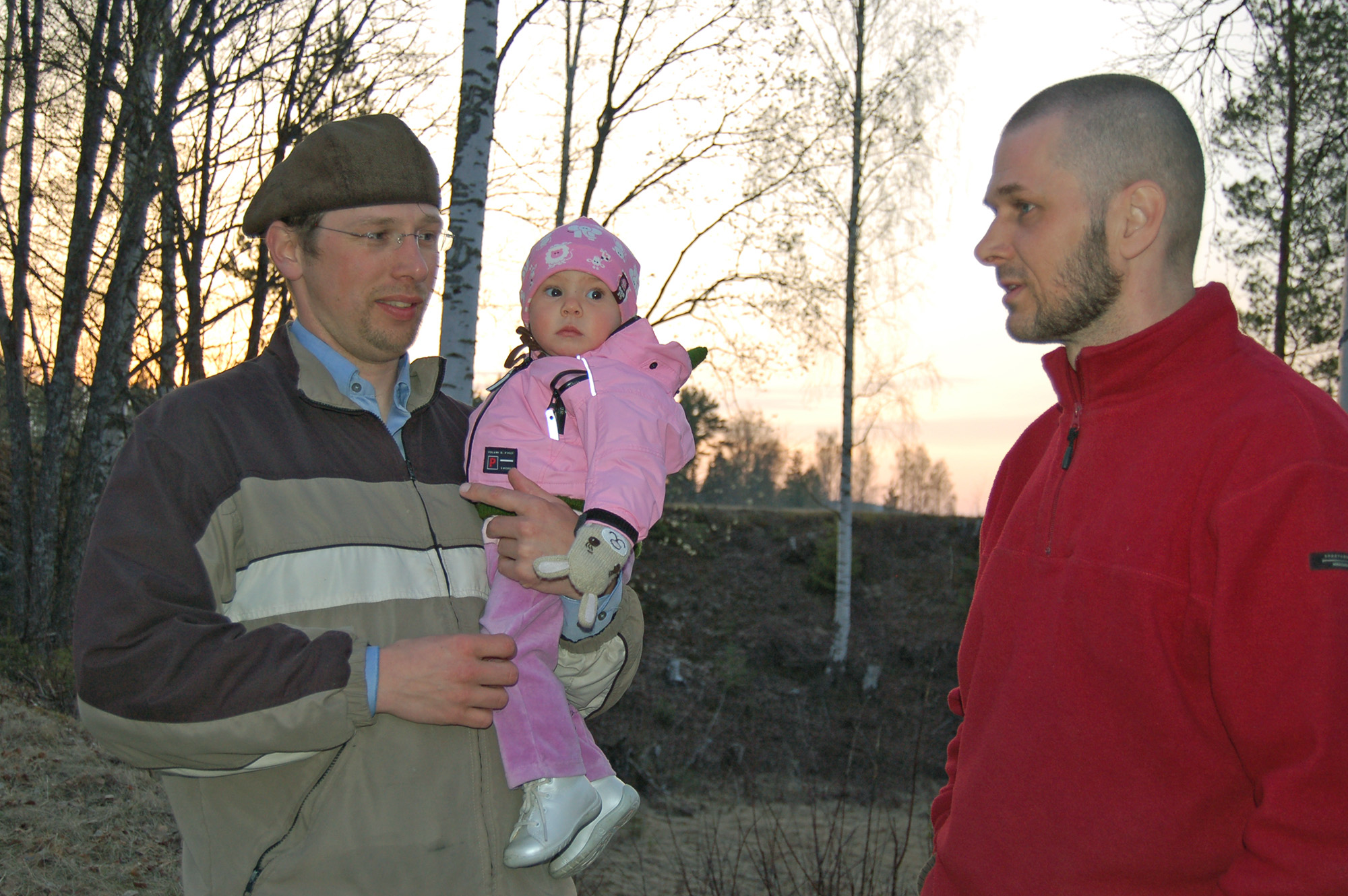 Röste.nu – Röstebilder – Våren hälsades välkommen vid Dönjegården 2008