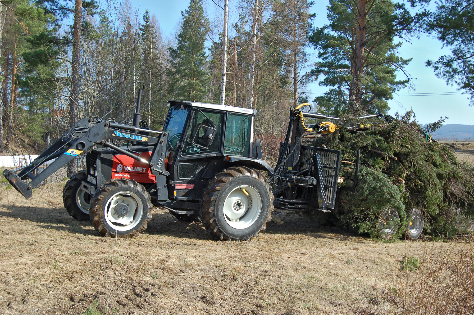 Röste.nu – Röstebilder – Inför Valborgsfirandet vid Dönjegården 2009