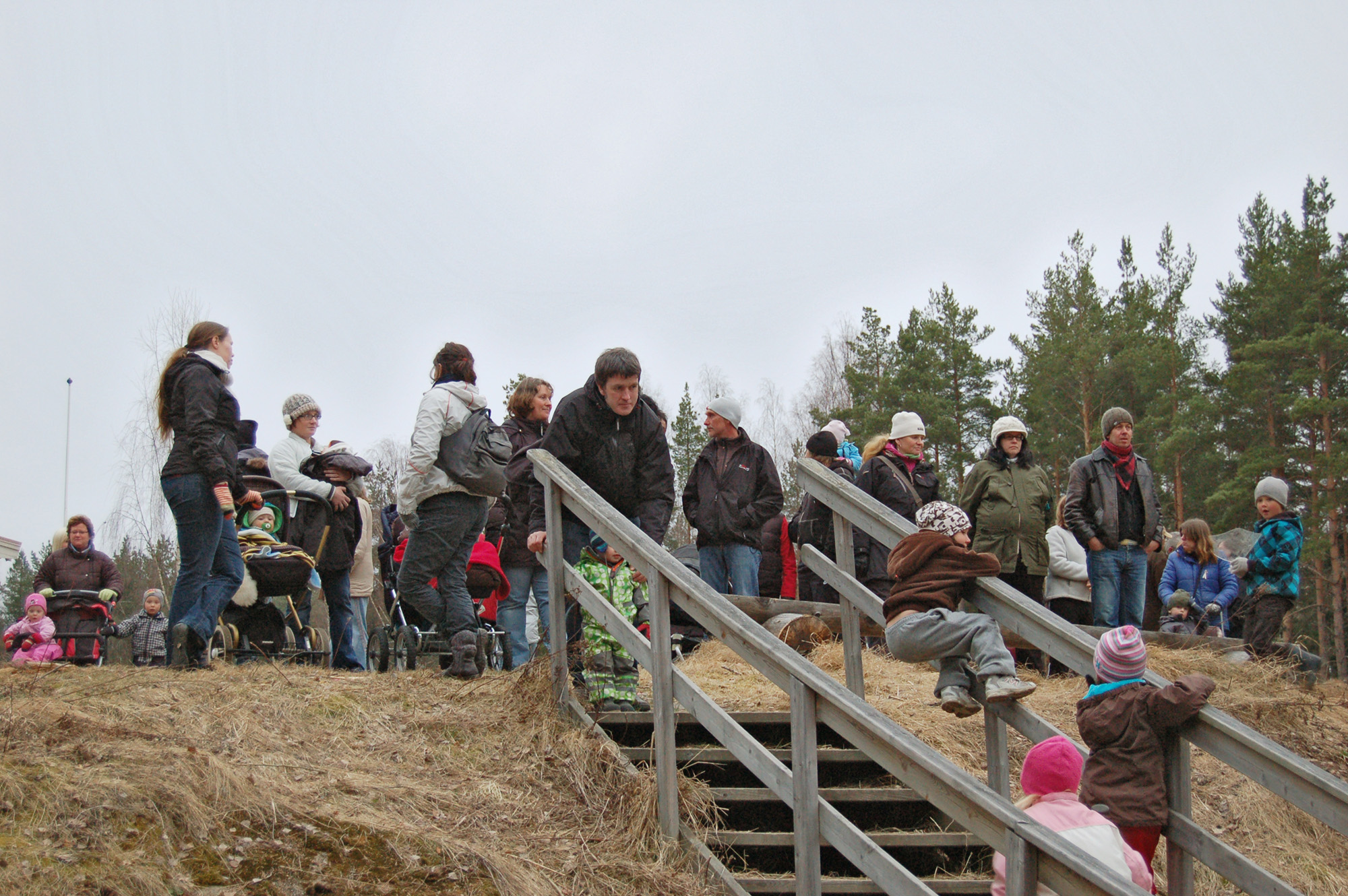 Röste.nu – Röstebilder – Valborg vid Dönjegården 2010