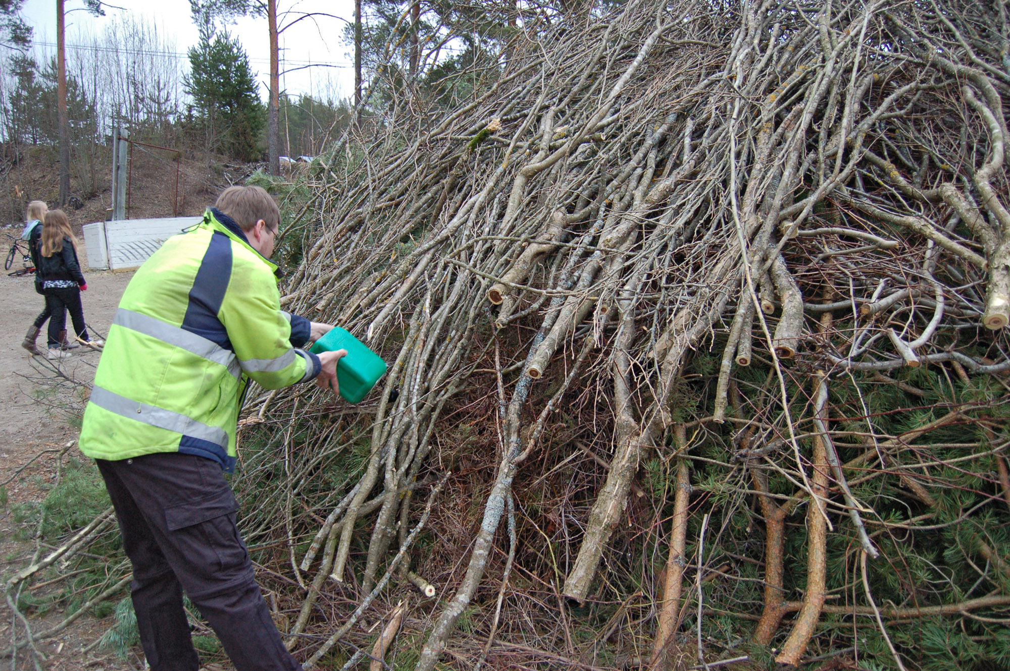 Röste.nu – Röstebilder – Valborg vid Dönjegården 2010