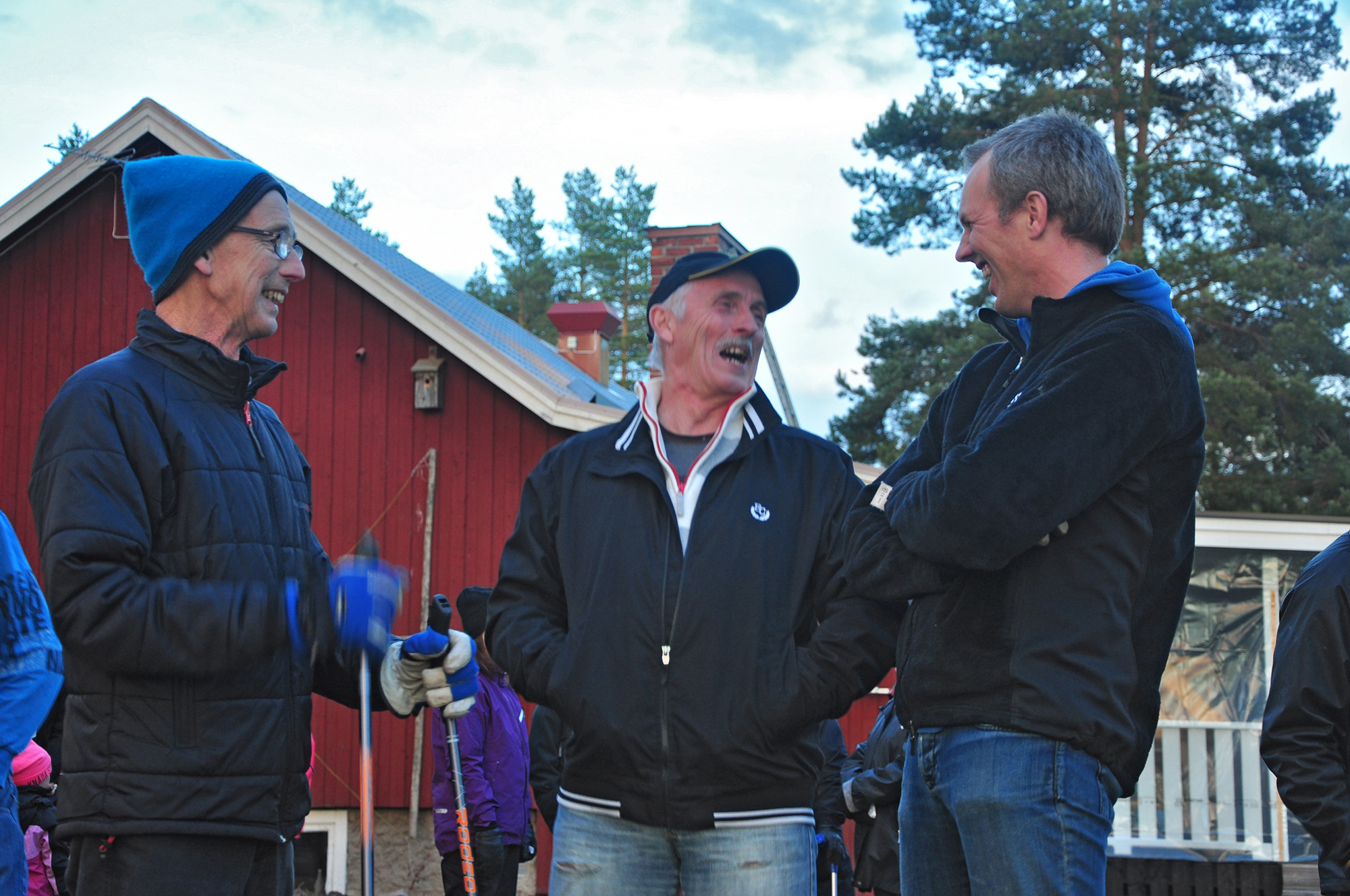 Röste.nu – Röstebilder – Valborgsfirande vid Dönjegården 2013