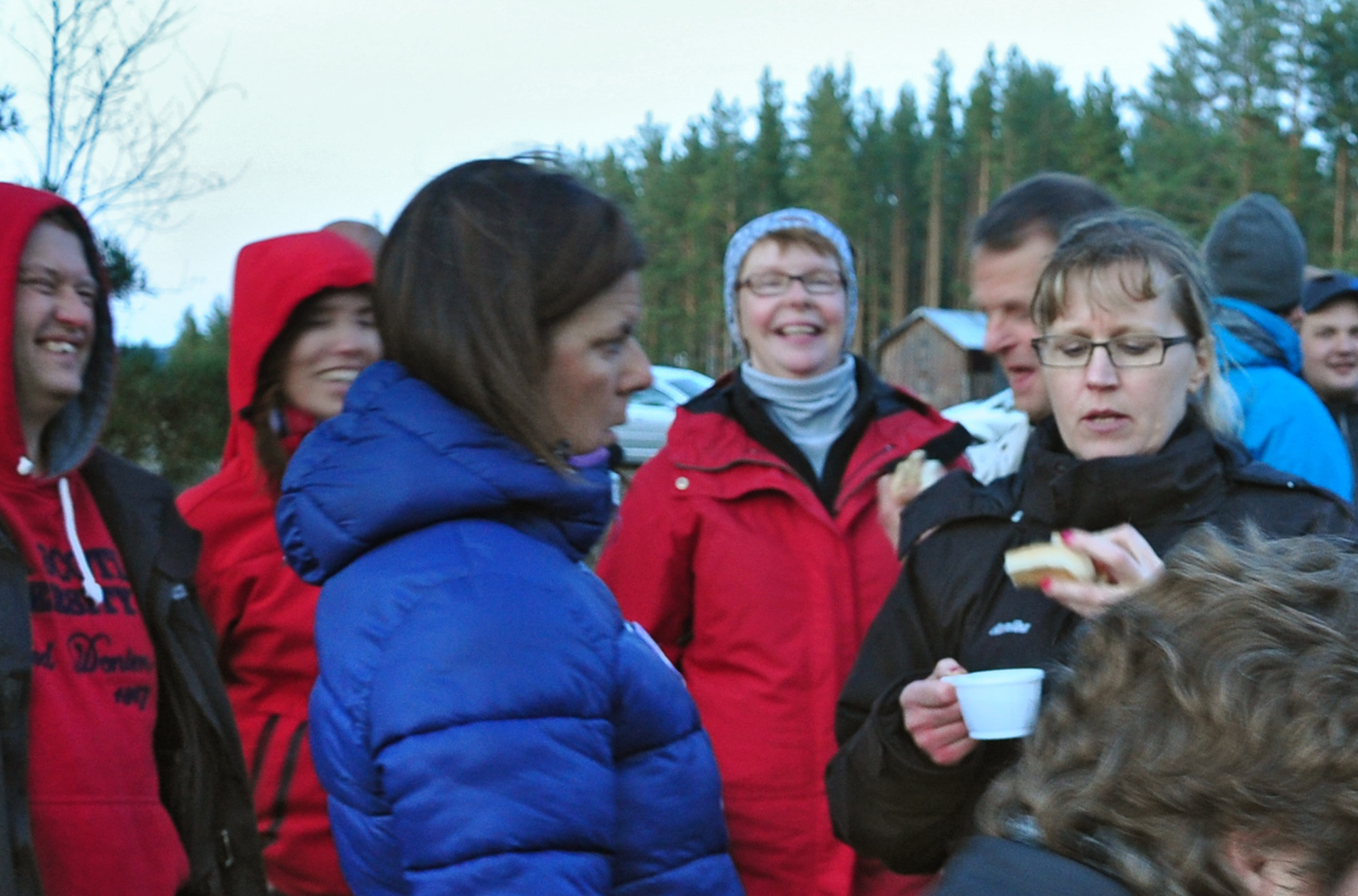Röste.nu – Röstebilder – Valborgsfirande vid Dönjegården 2013