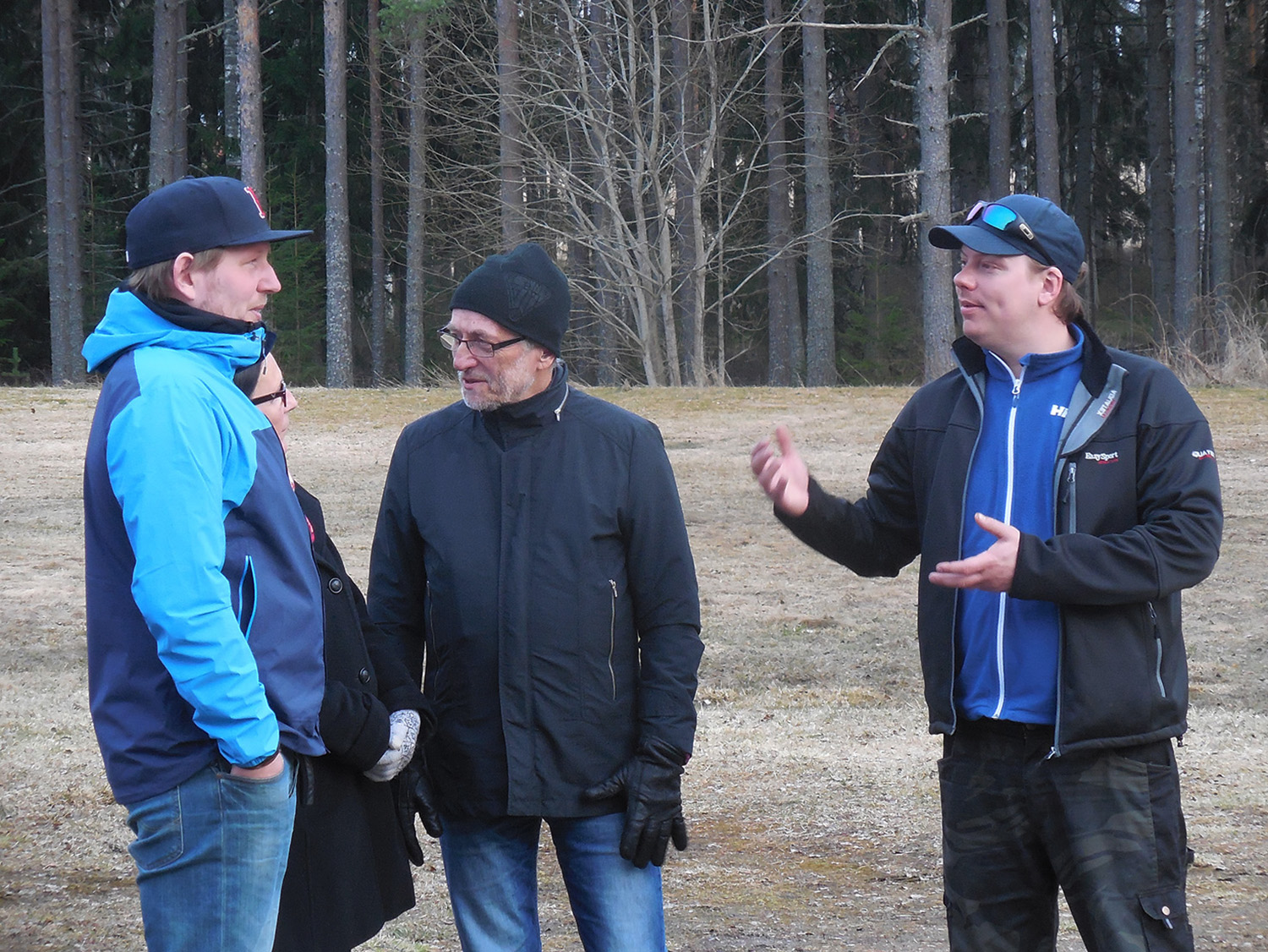 Röste.nu – Röstebilder – Valborg firades vid Dönjegården 2016