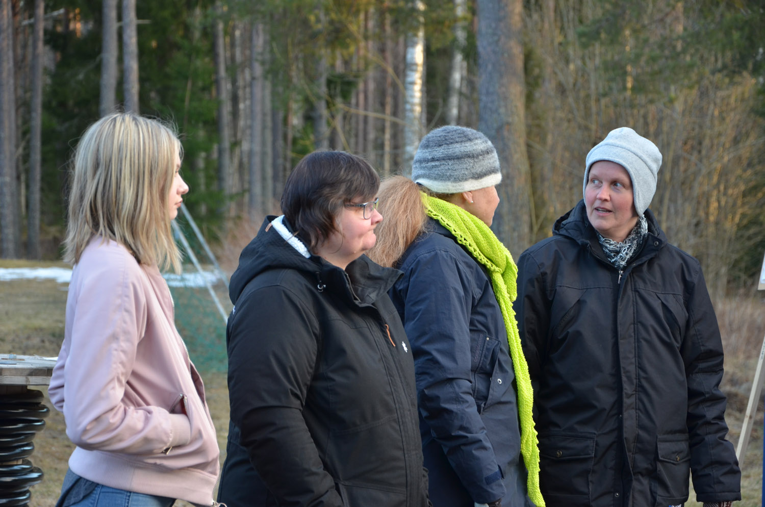 Röste.nu – Röstebilder – Valborgsfirande vid Dönjegården 2017