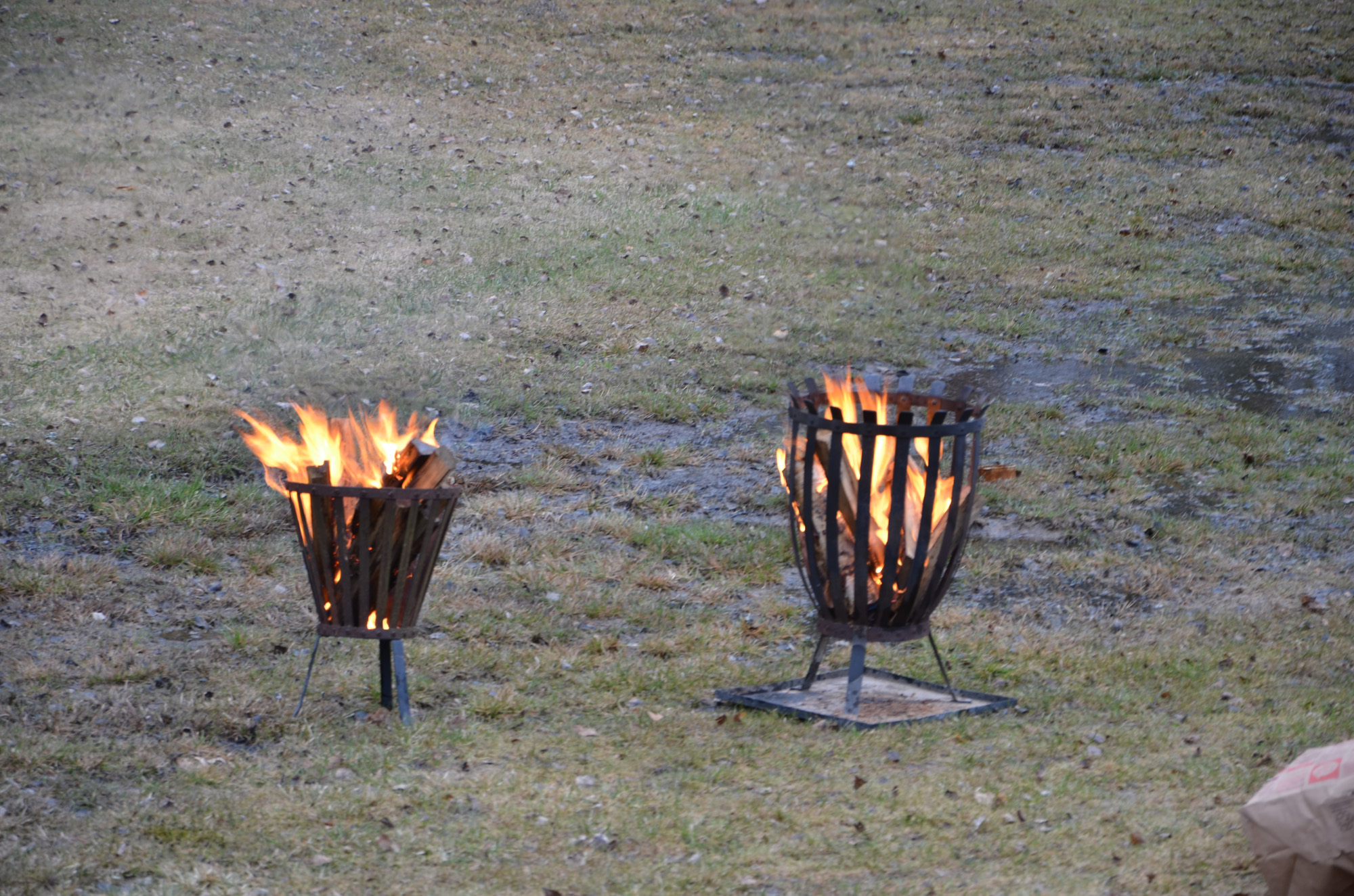 Röste.nu – Röstebilder – Valborgsfirande vid Dönjegården 2018