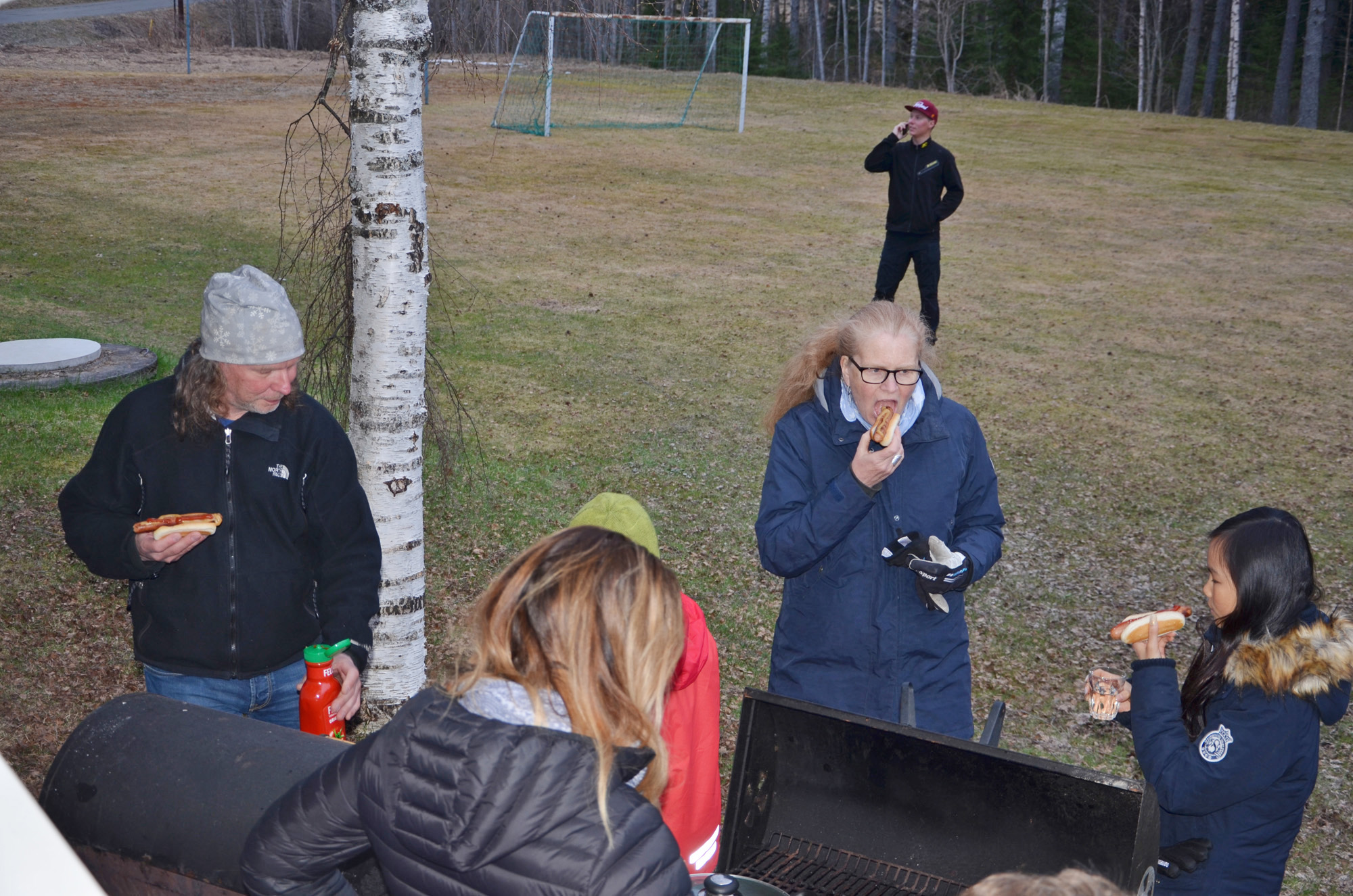 Röste.nu – Röstebilder – Valborgsfirande vid Dönjegården 2018