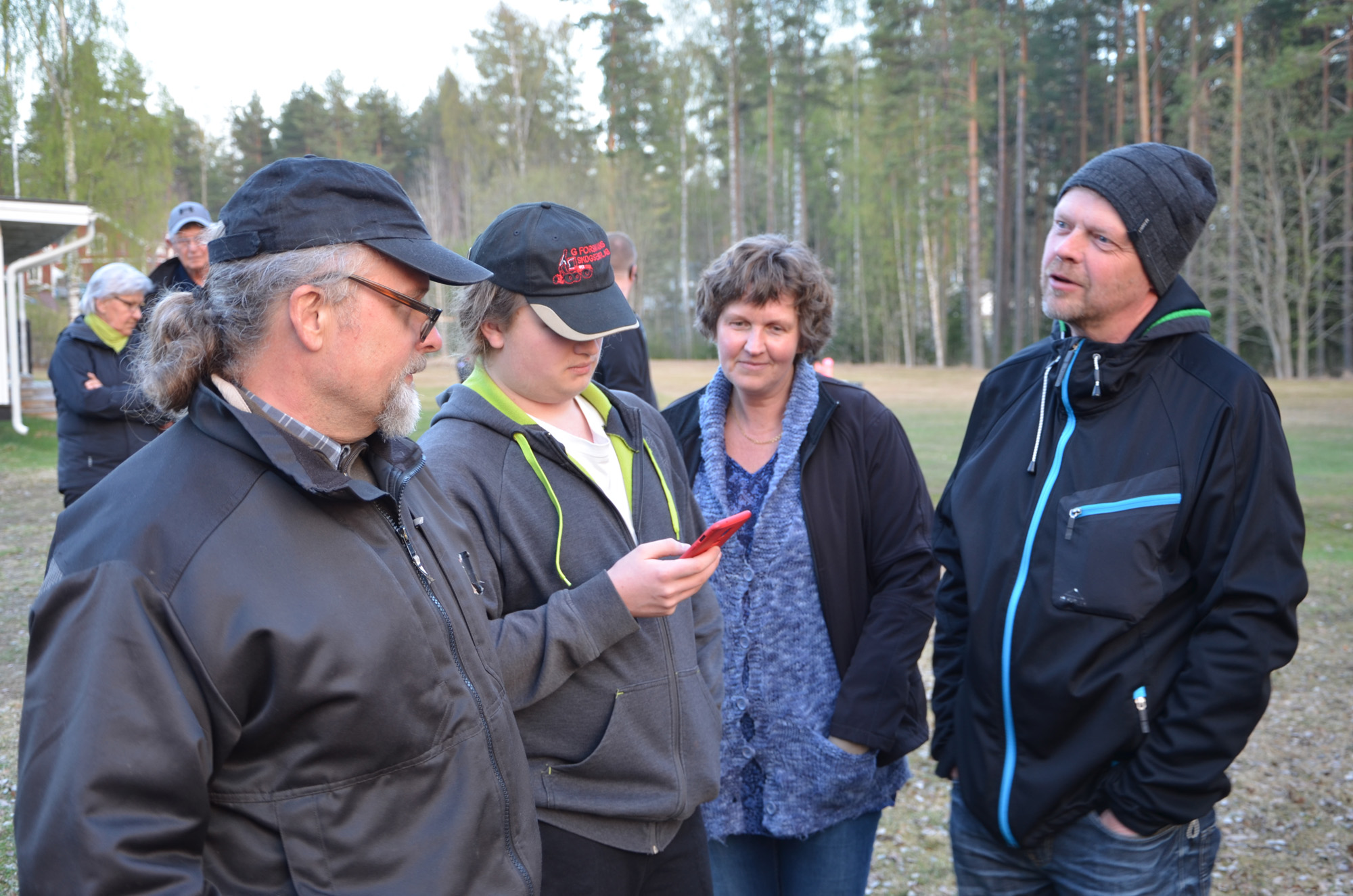 Röste.nu – Röstebilder – Valborgsfirande vid Dönjegården 2019